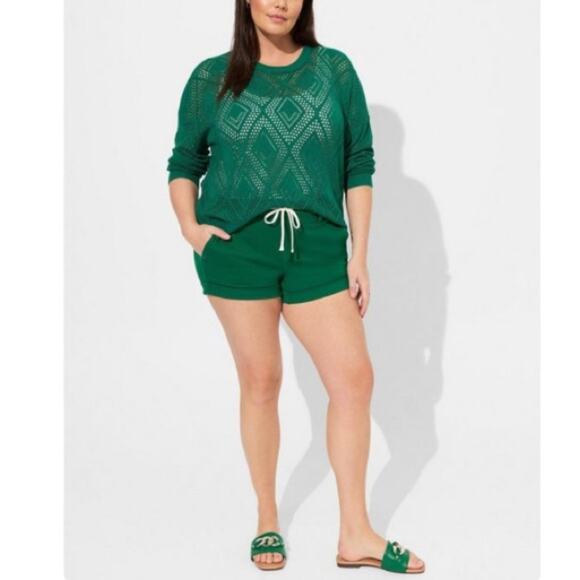 Torrid 3.5 Inch Pull-On Weekend Stretch Twill Short - Picture 3 of 9